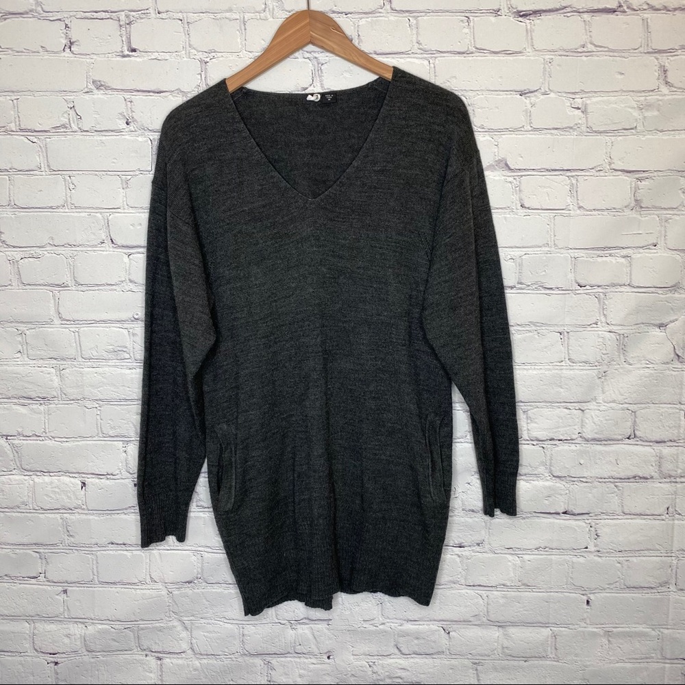 Smitten V Neck Pocket Tunic Sweater